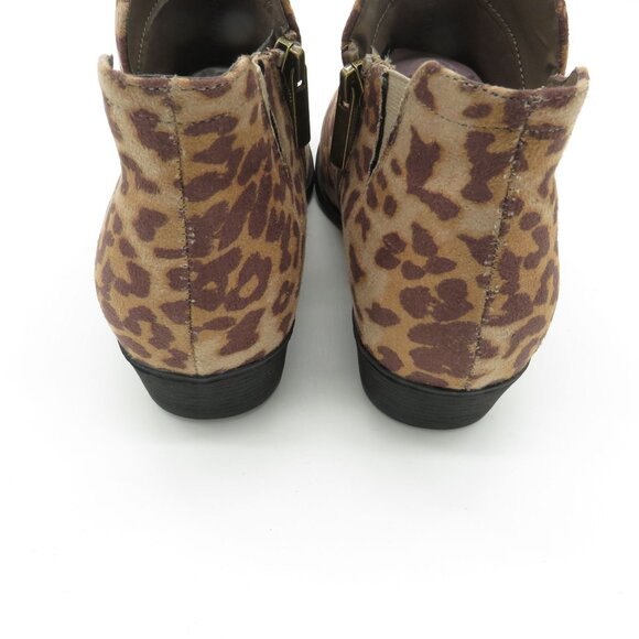 Cloud Walker Leopard Print Ankle Boots Size 7 Faux Suede Side Zipper NEW - Picture 4 of 7